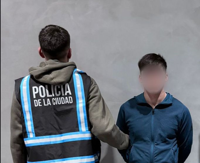 Labuenainfo | Detuvieron en La Boca a un joven de 20 años buscado por ...