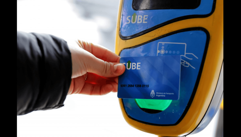 Labuenainfo | Golpe al bolsillo: el boleto mínimo de colectivo roza los ...