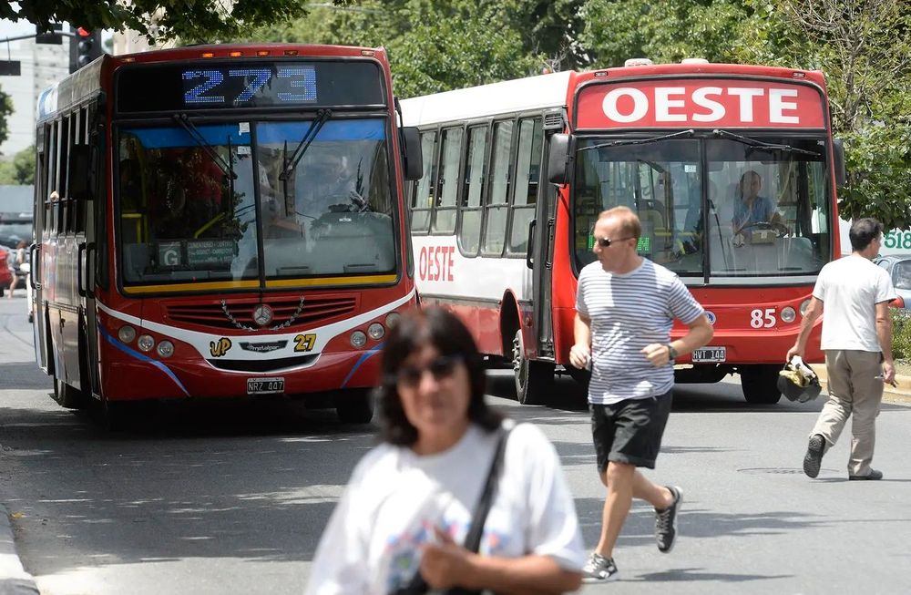 Labuenainfo | Se levanta el paro de colectivos y este miércoles el ...